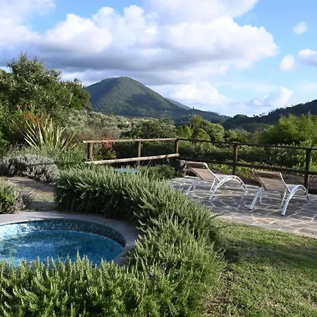 La Casa Gialla Nyaraló