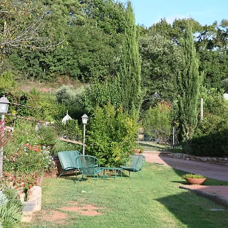 בית נופש La Casa Gialla לוקה